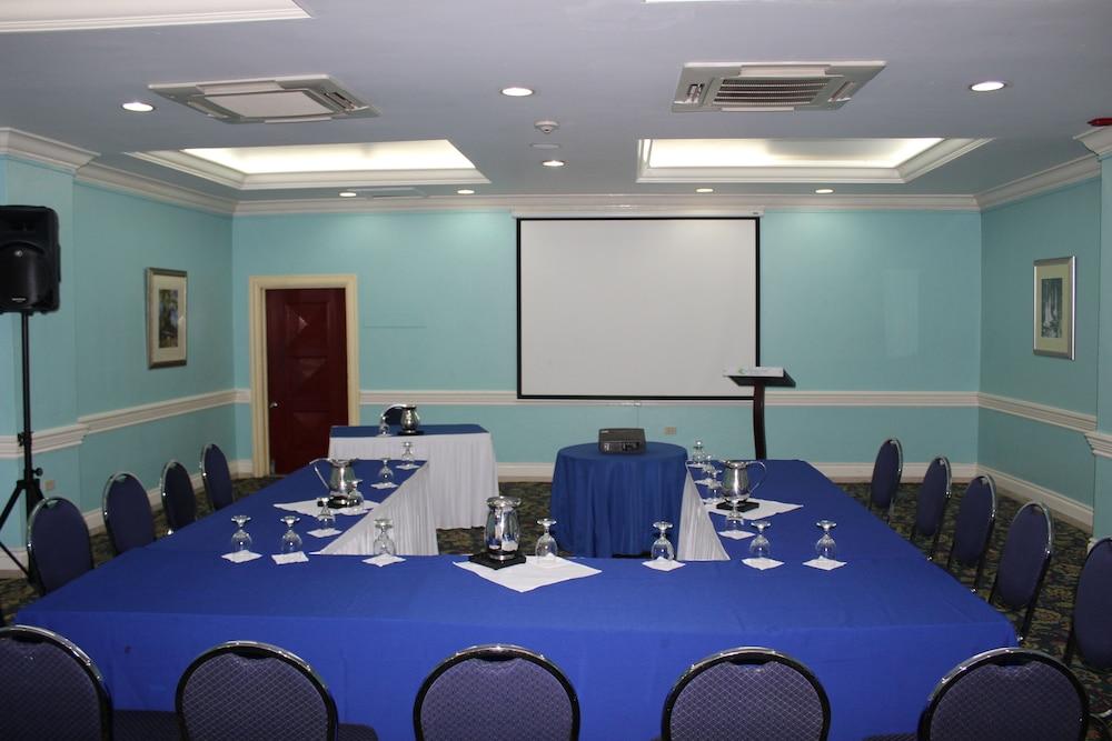 The Knutsford Court Hotel Kingston Eksteriør bilde